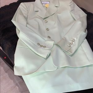 Escada 2 pc suit